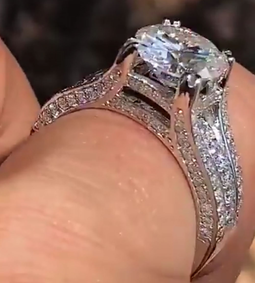 Custom Solid 14K White Gold Wo - Moissanite Engagement Ring 1 Carat 评论和价格