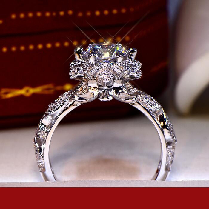 Hollow Flower Star S925 Sterli - Moissanite Engagement Ring 1 Carat 评论和价格