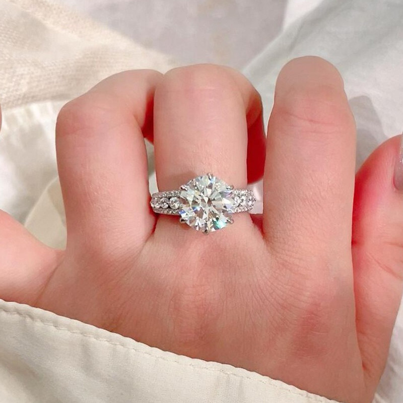 4 Carats High Sparkle Classic  - Moissanite Engagement Ring 1 Carat 评论和价格