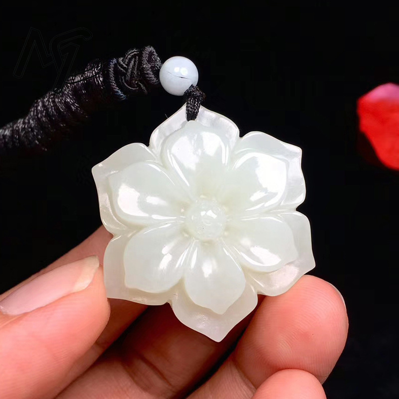 Natural Chinese White Jade Pen - Necklaces 评论和价格